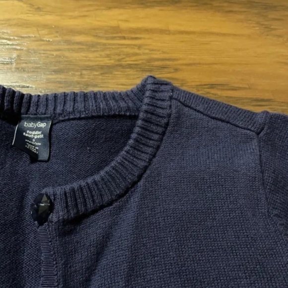 Gap kids knit cardigan sweater navy blue size 5 years - Picture 3 of 7
